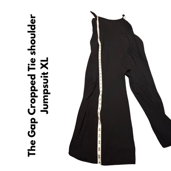 The Gap - Cropped, Tie Shoulder Jumpsuit - XL - Pockets! - Picture 8 of 9